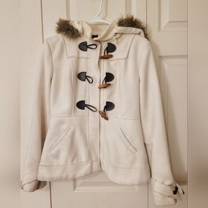 Bebe 2B White Winter Coat Wooden Hardware Faux Fur Hood Small